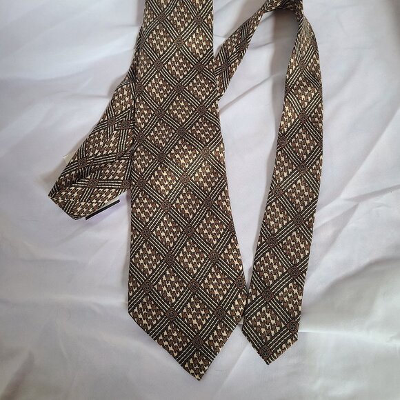 Gucci  Men Monogram  Tie Brown Tan Made in Italy 100% Silk - Picture 1 of 7
